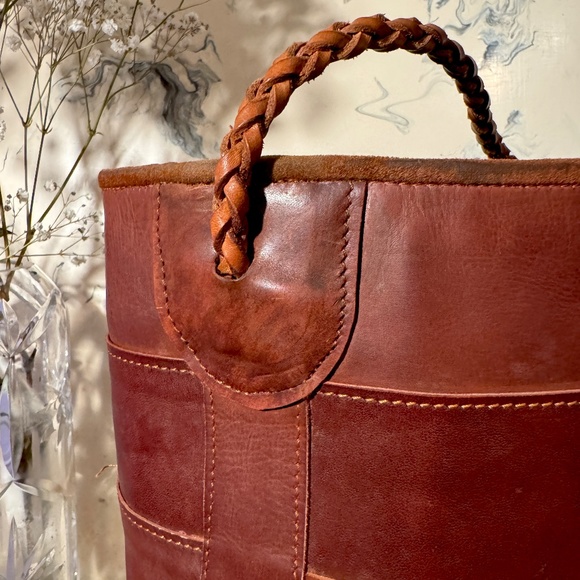 Vintage Boho Brown Bucket Bag with Woven Strap - Picture 3 of 4